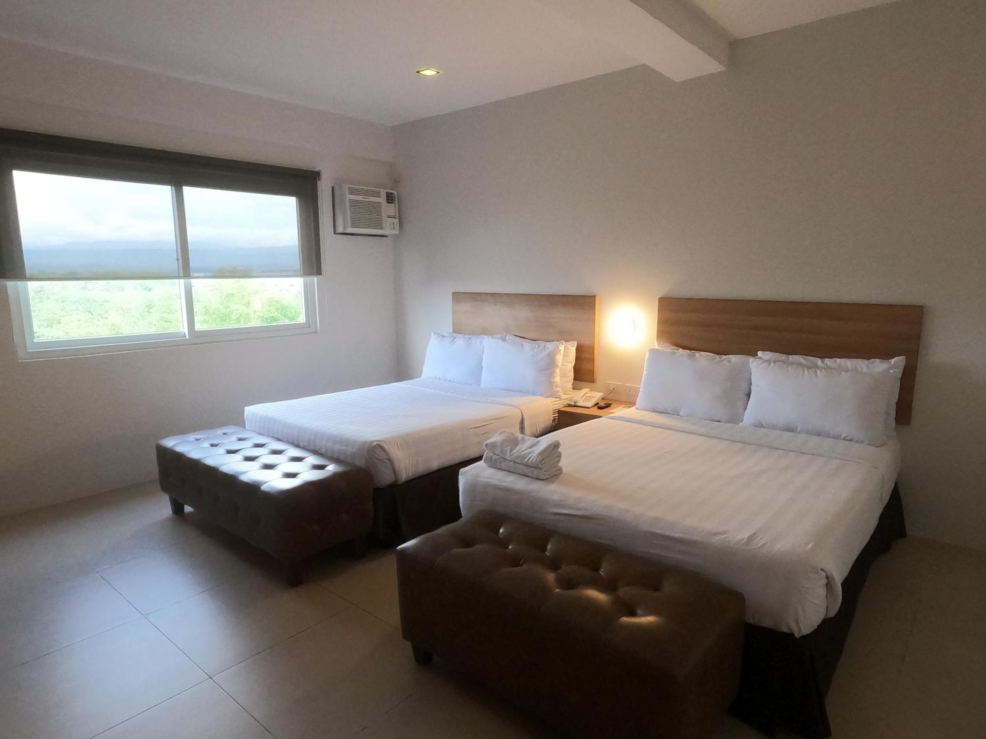 Mango Suites Tuguegarao City Exterior photo