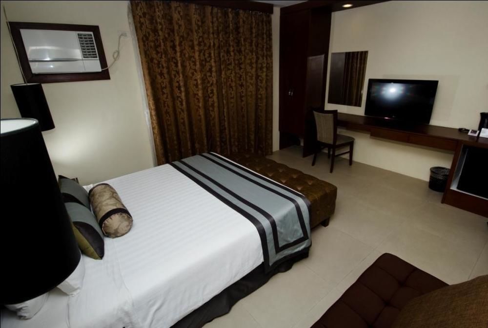 Mango Suites Tuguegarao City Exterior photo