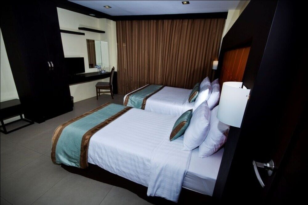 Mango Suites Tuguegarao City Exterior photo